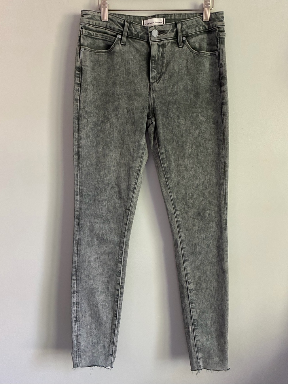 ARTICLE OF SOCIETY Grey Acid-Wash Skinny Jeans Size 28